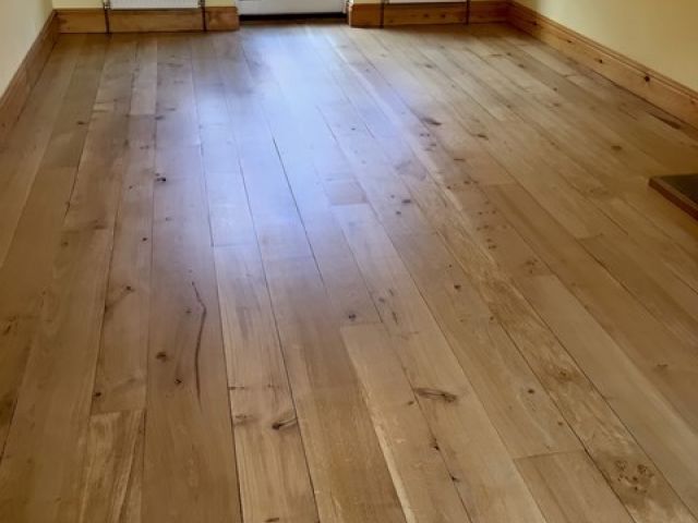 classic-floor-cleaning (25)-kireth-ai